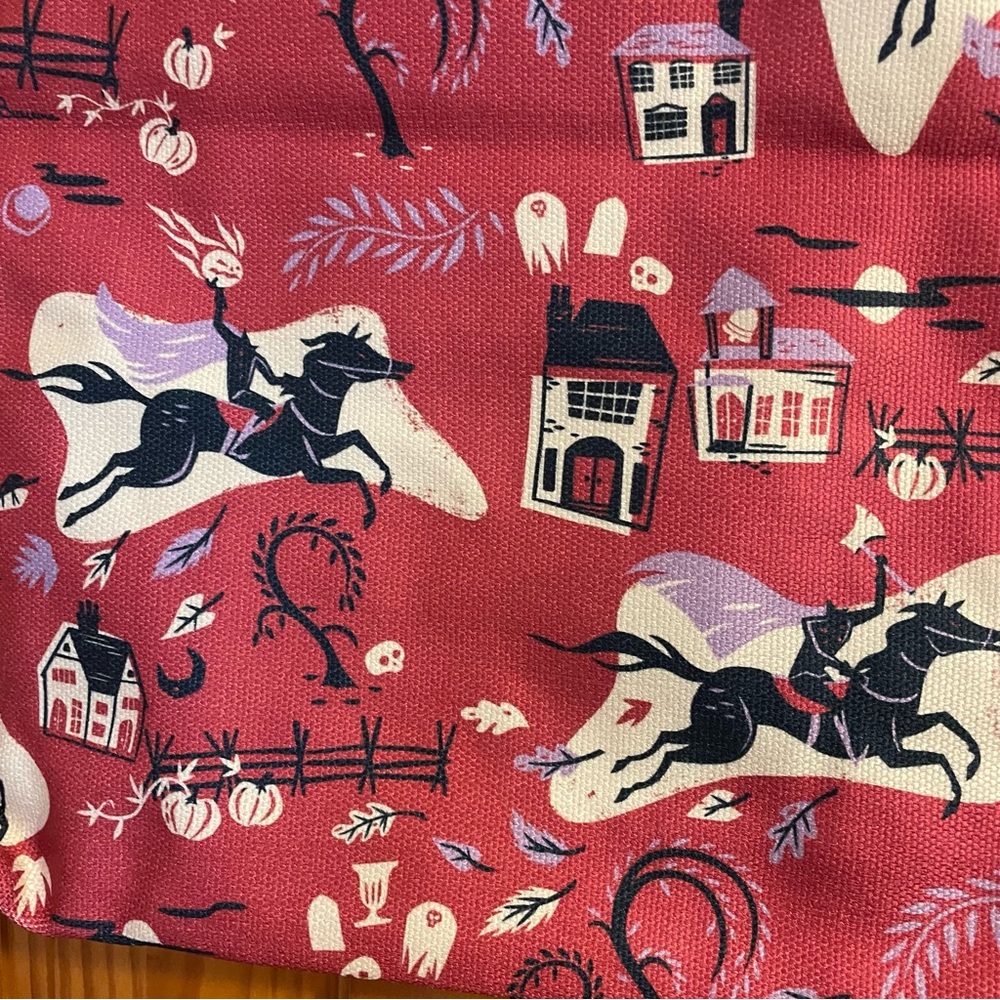 NWT HEADLESS HORSEMAN “KITSCHY WITCH” BRAND TOTE BAG Halloween Sleepy Hallow - Picture 15 of 15